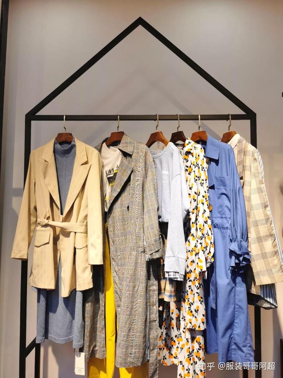 服裝拿貨口語怎么說？最全的服裝批發(fā)市場進貨行話與鞋帽批發(fā)指南
